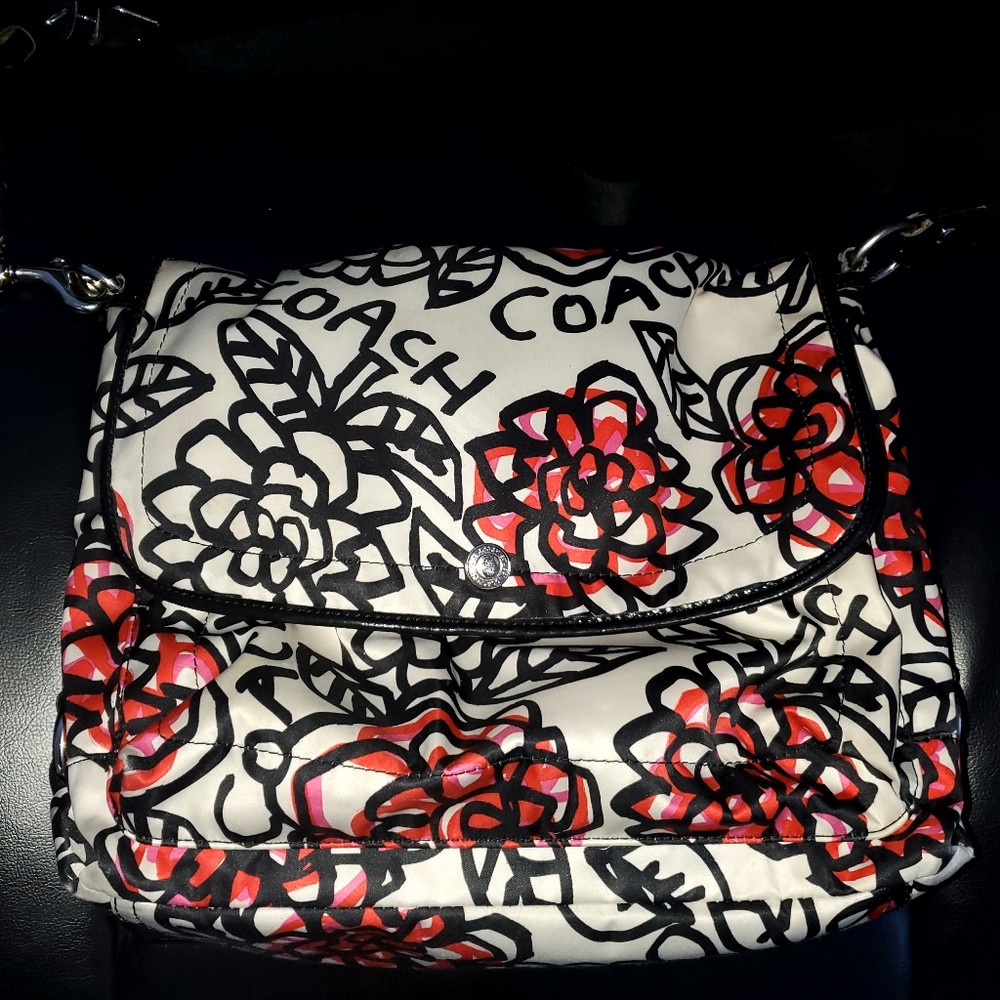 Cosch large size graffiti poppy messenger bag.